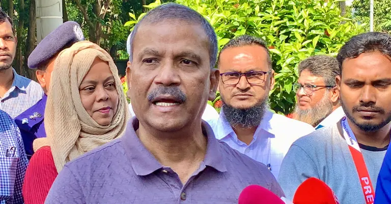 আইন উপদেষ্টা ড. আসিফ নজরুল